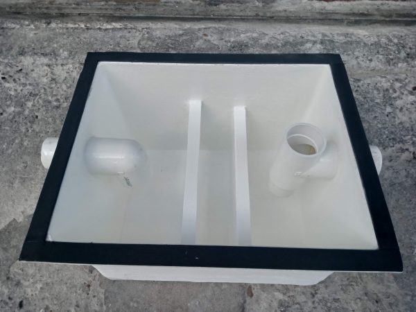 Trampa de grasas de 45 L - Imagen 4